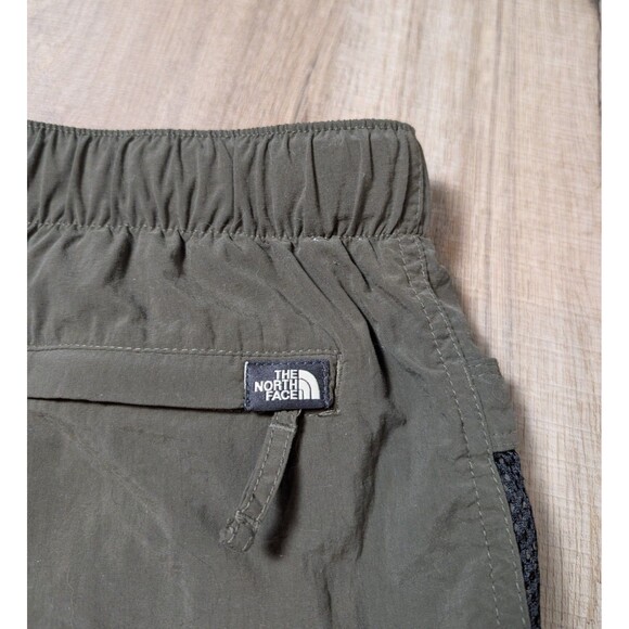 North Face Size M Shorts Utility Water Mesh Lined Green Nylon Outdoor Hybrid - Picture 7 of 12